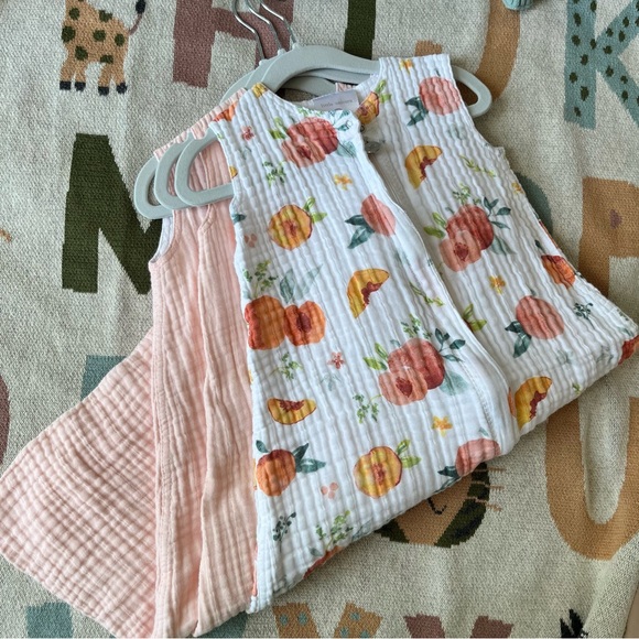 3 Little Unicorn sleep sacks 0-6M - Picture 2 of 4